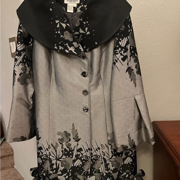 Nubiano New York 2-Piece Silver & Black Floral Church Skirt Suit – Size 14 - Picture 5 of 8